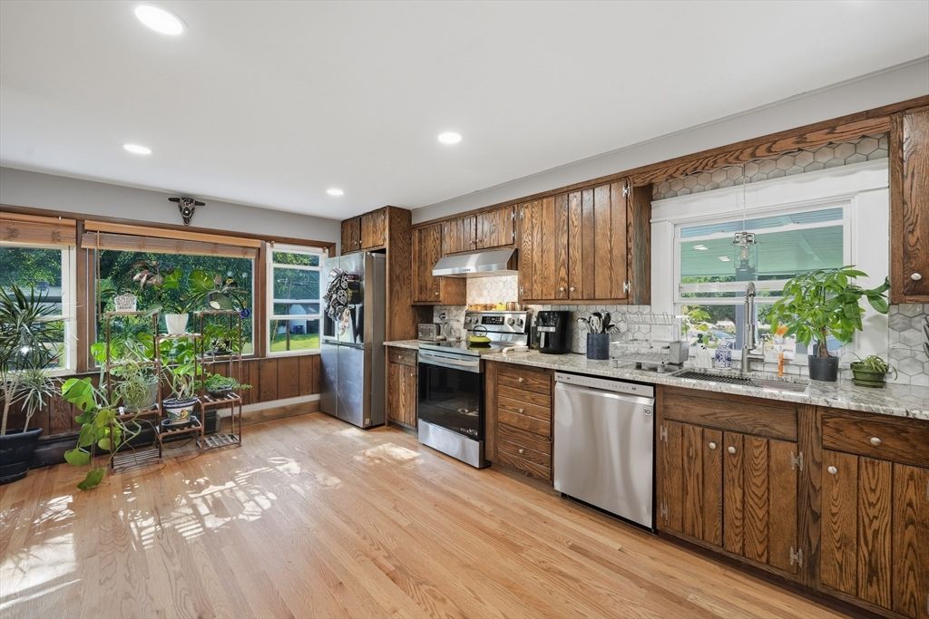 Interior, Kitchen, Recessed Lighting, Stainless Steel Appliances, Wood Texture Flooring