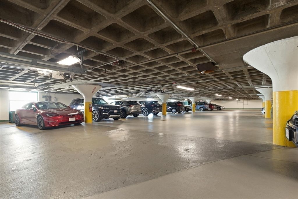 Garage, Interior