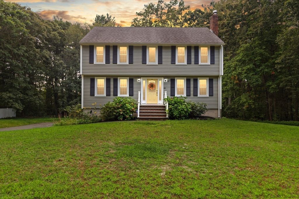 Exterior, Facade, Georgian