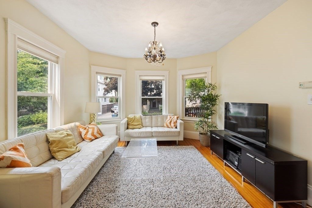 Chandelier, Interior, Living room, Wood Texture Flooring