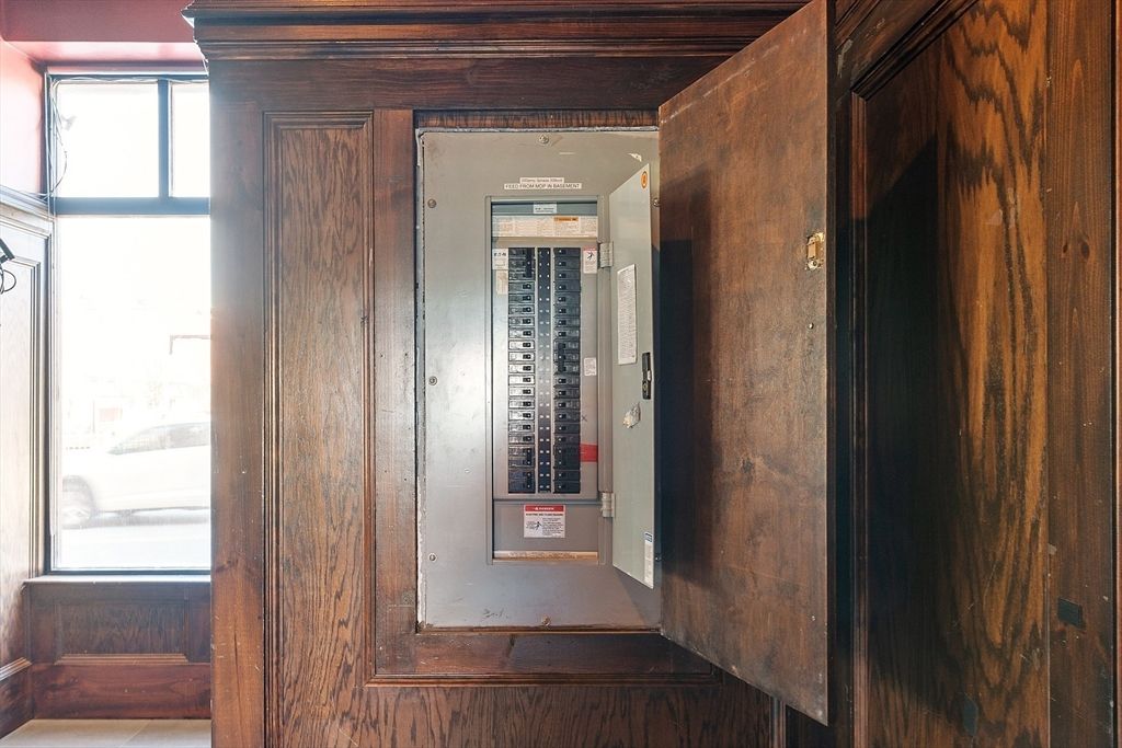 Elevator, Interior, Wooden Walls