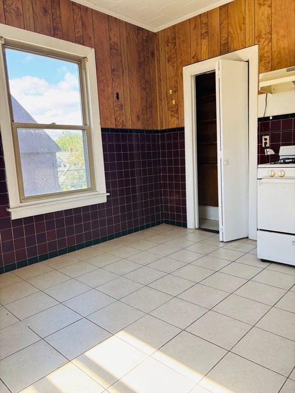 Interior, Kitchen, Washer, Wooden Walls