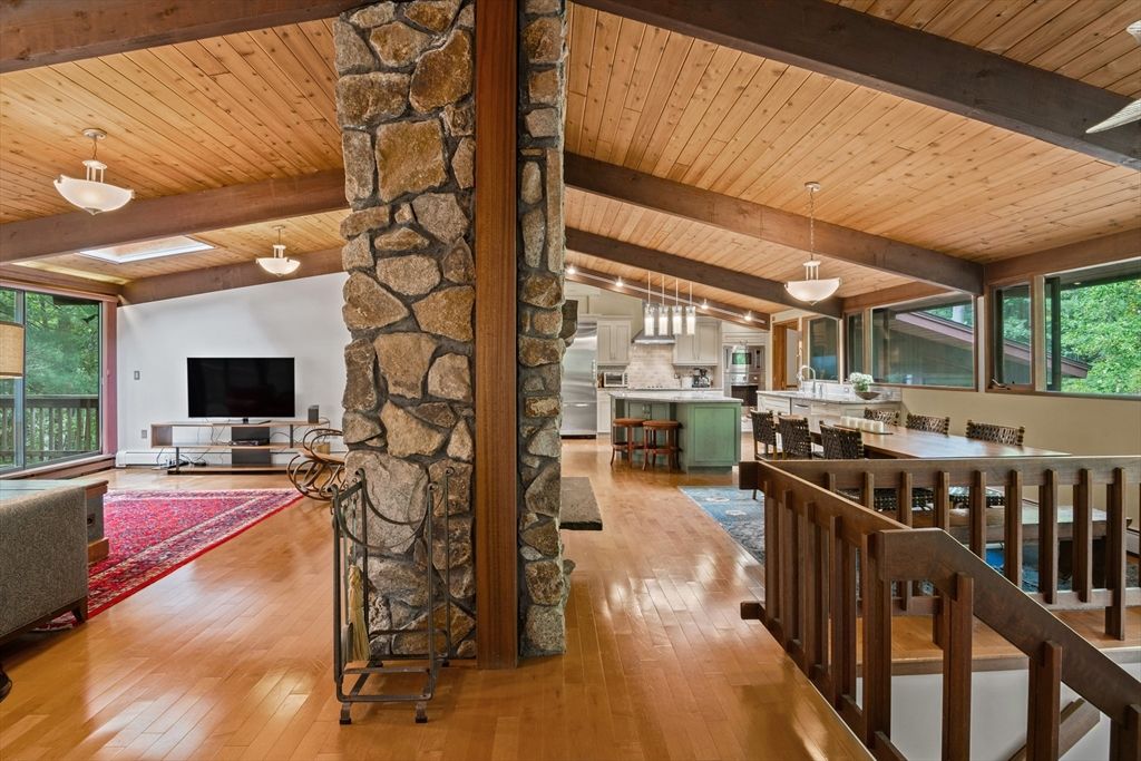 Dining room, Interior, Kitchen, Pendant Lights, Stone Walls, Wooden Beams, Wooden Ceilings, Wood Texture Flooring