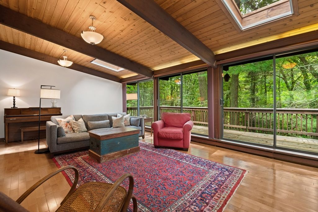 Interior, Living room, Piano, Wooden Beams, Wooden Ceilings, Wood Texture Flooring