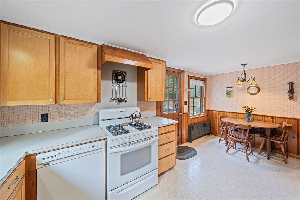 Dining room, Interior, Kitchen, Pendant Lights