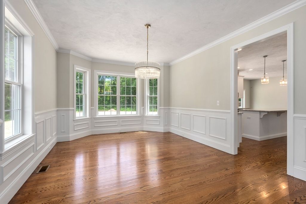 Chandelier, Empty room, Interior, Pendant Lights, Wood Texture Flooring