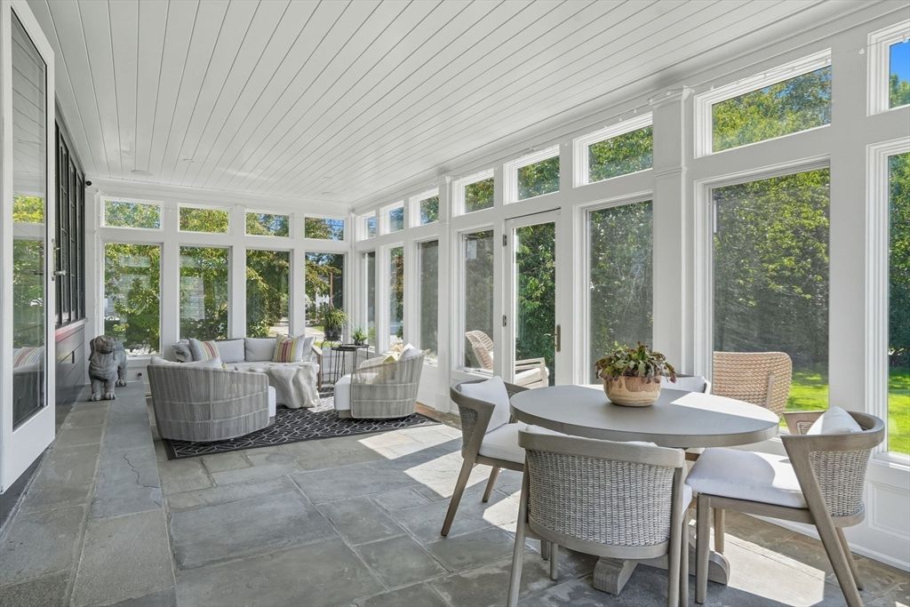 Dining room, Interior, Living room, Sun Room
