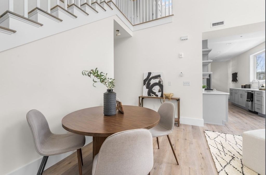 Dining room, Interior, Kitchen, Recessed Lighting, Wood Texture Flooring