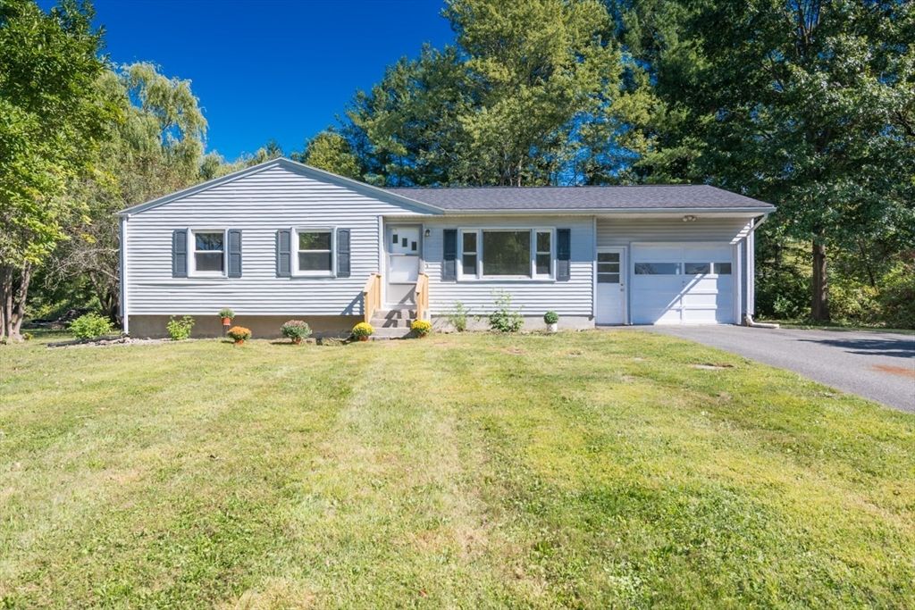 Attached, Backyard, Exterior, Facade, Ranch