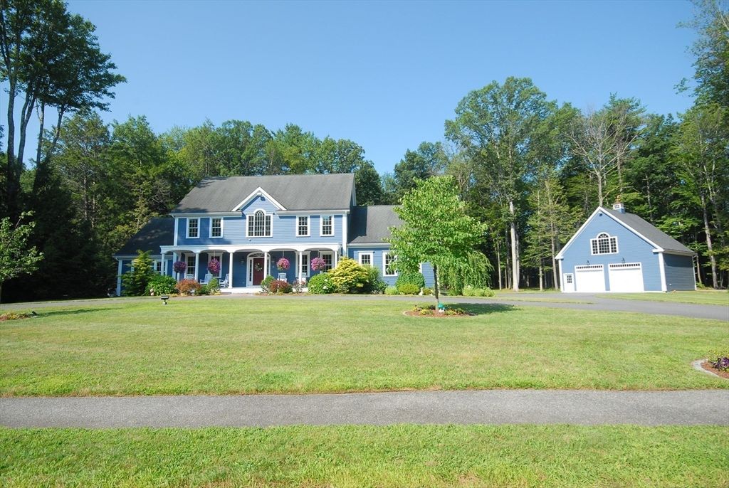 Backyard, Detached Garage, Exterior, Facade, Georgian