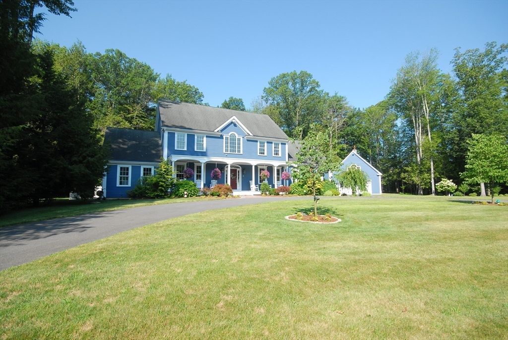 Backyard, Exterior, Facade, Georgian