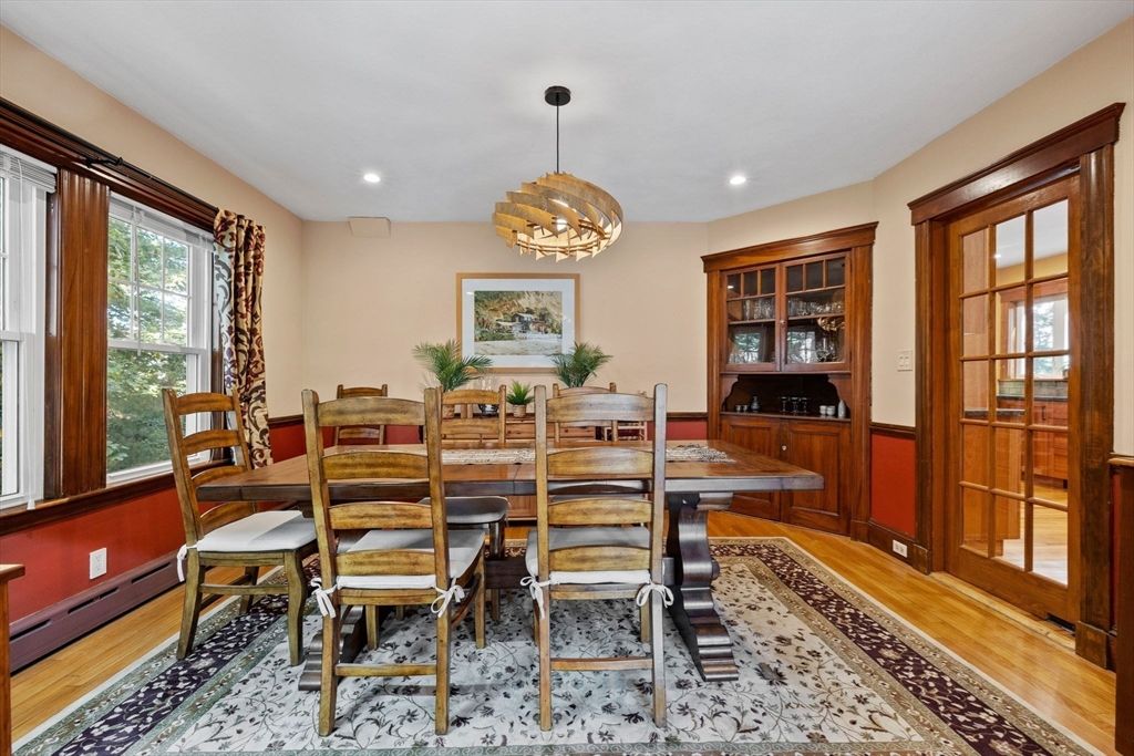 Chandelier, Dining room, Interior, Pendant Lights, Recessed Lighting, Wood Texture Flooring