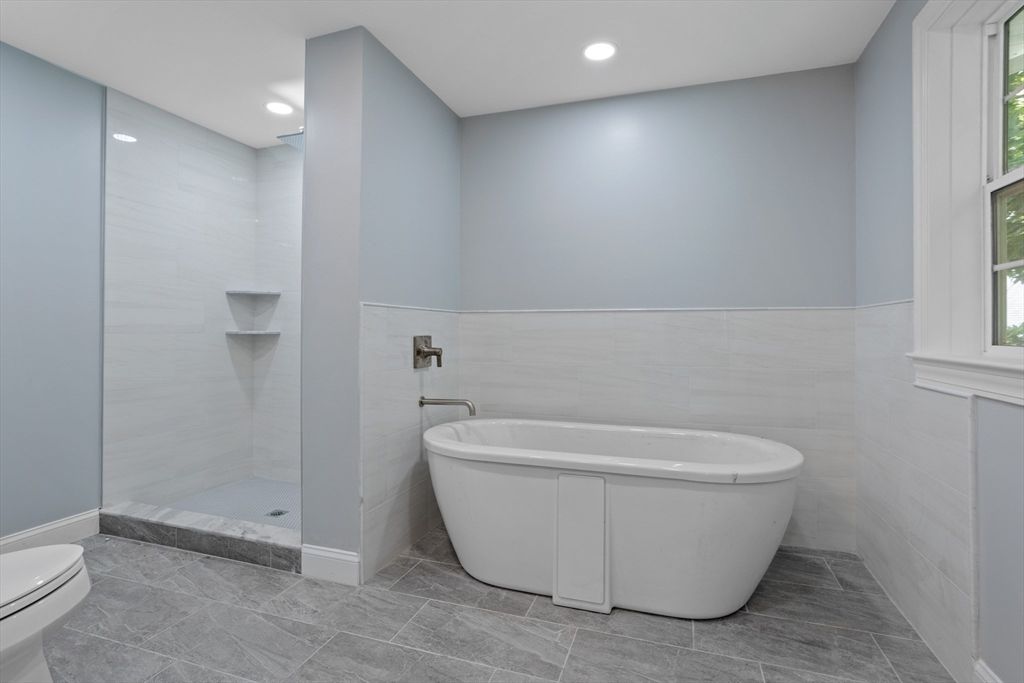 Bathroom, Free Standing Baths, Interior, Recessed Lighting
