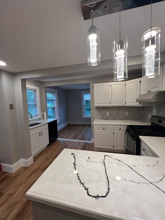 Interior, Kitchen, Pendant Lights, Recessed Lighting, Wood Texture Flooring