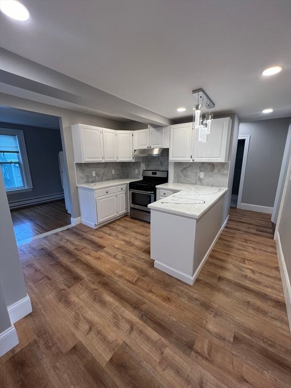 Interior, Kitchen, Pendant Lights, Recessed Lighting, Wood Texture Flooring