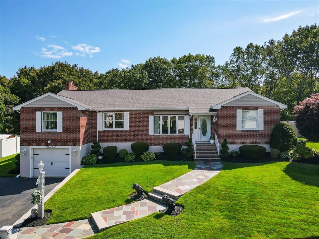 Attached, Exterior, Facade, Brick Facade, Cape Cod