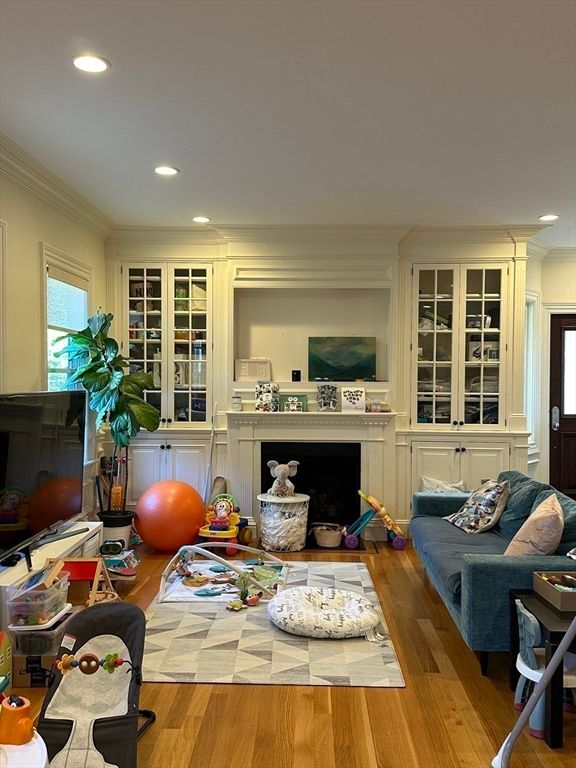 Fireplace, Interior, Living room, Recessed Lighting, Wood Texture Flooring