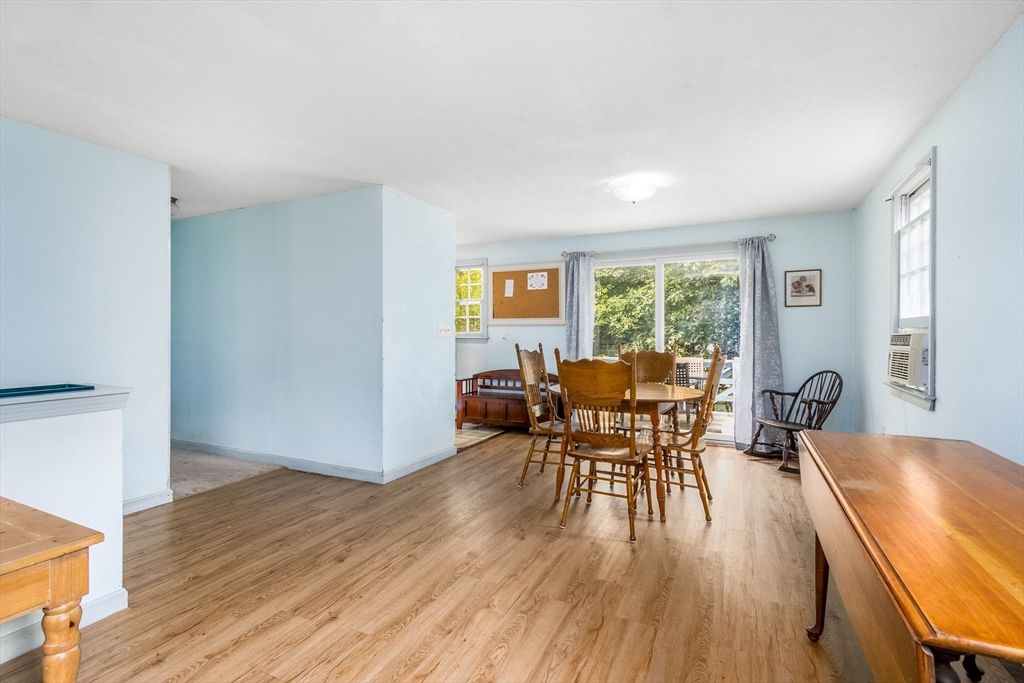 Dining room, Interior, Wood Texture Flooring