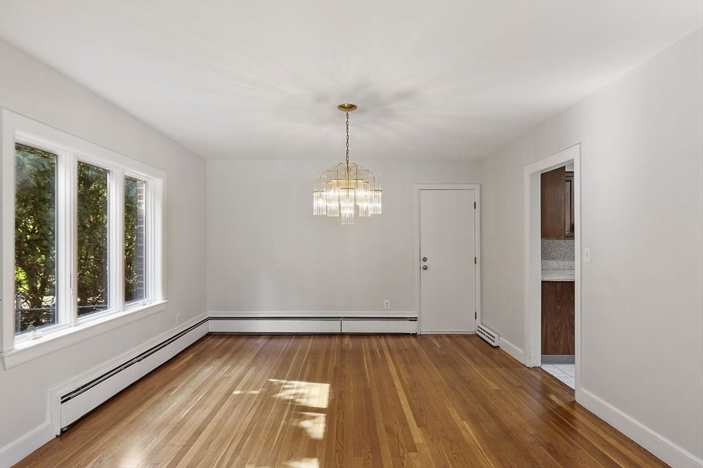 Chandelier, Empty room, Interior, Pendant Lights, Wood Texture Flooring