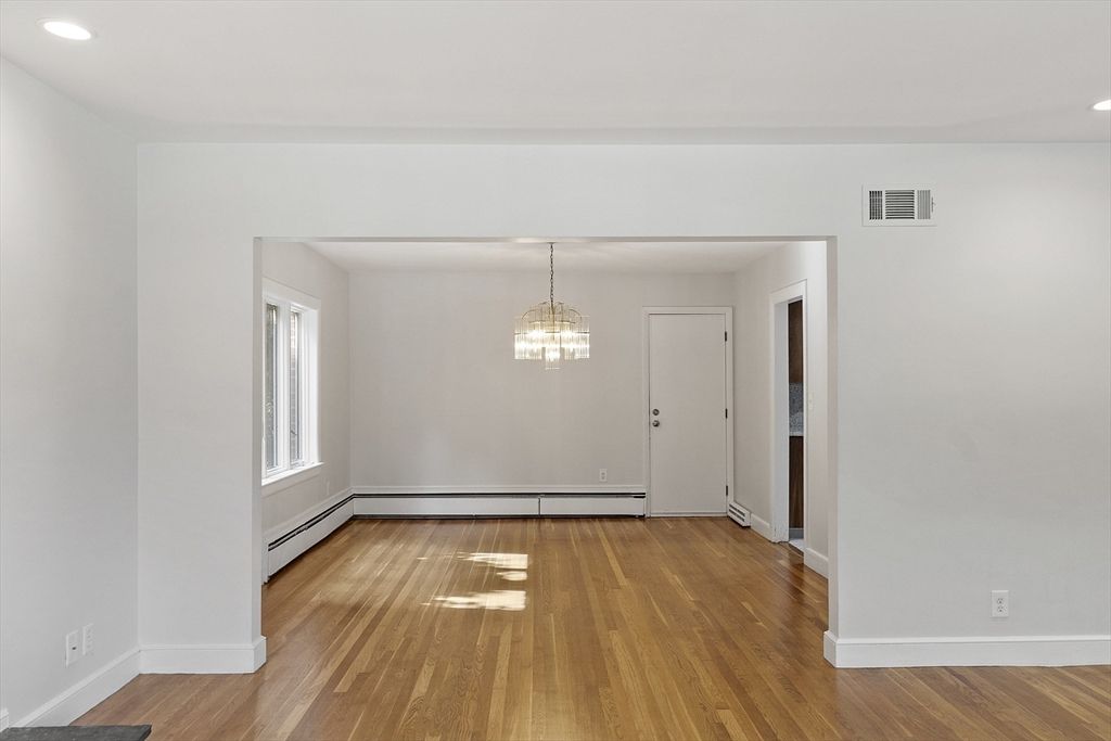 Empty room, Interior, Pendant Lights, Recessed Lighting, Wood Texture Flooring