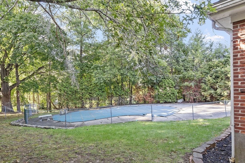 Exterior, Tennis Courts