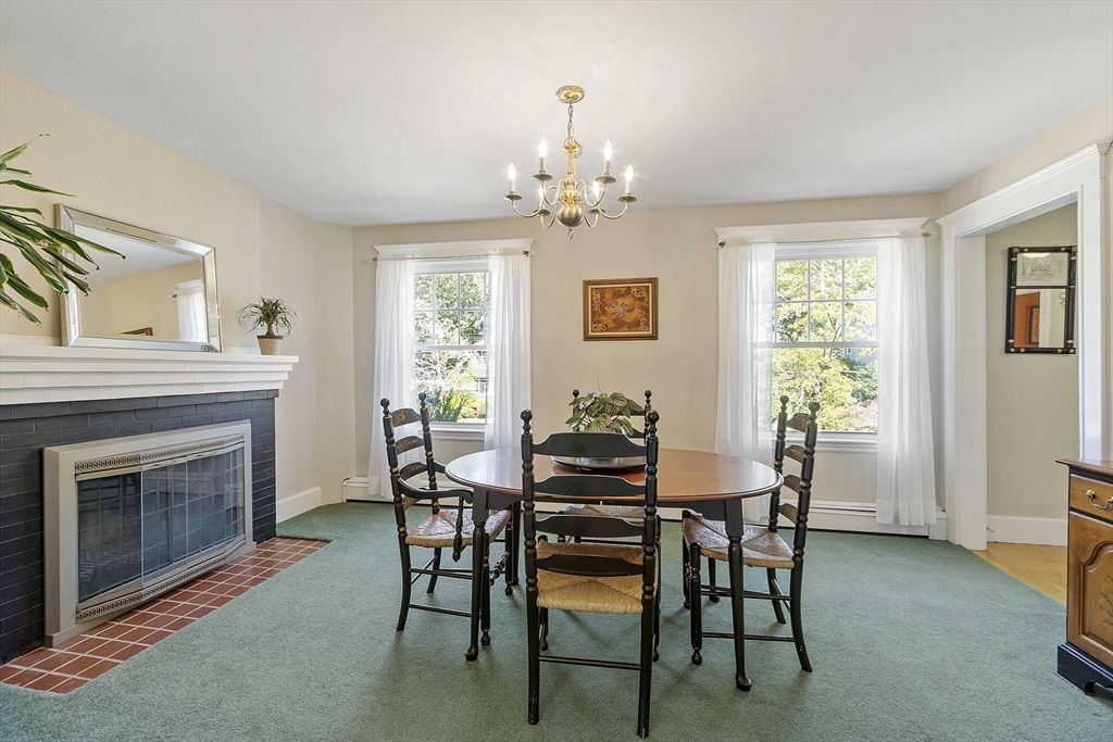 Chandelier, Dining room, Fireplace, Interior