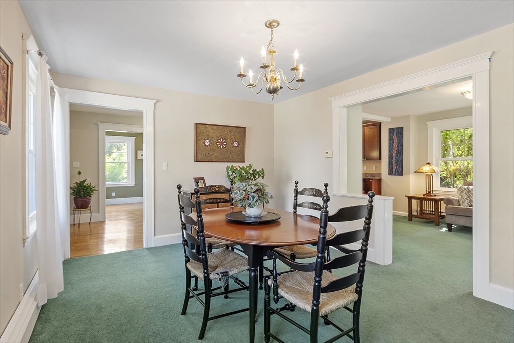 Chandelier, Dining room, Interior