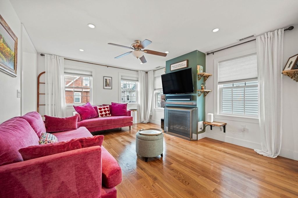 Fireplace, Interior, Living room, Recessed Lighting, Wood Texture Flooring