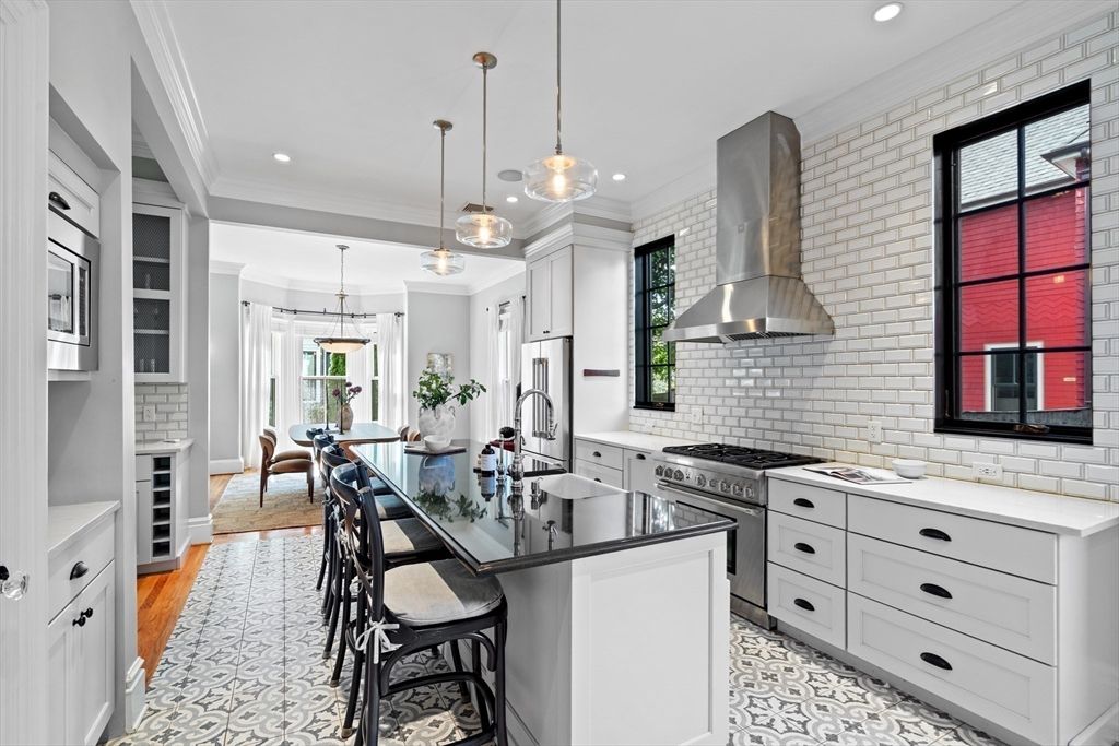 Dining room, Interior, Kitchen, Pendant Lights, Recessed Lighting, Stainless Steel Appliances, Stone Walls, Wood Texture Flooring