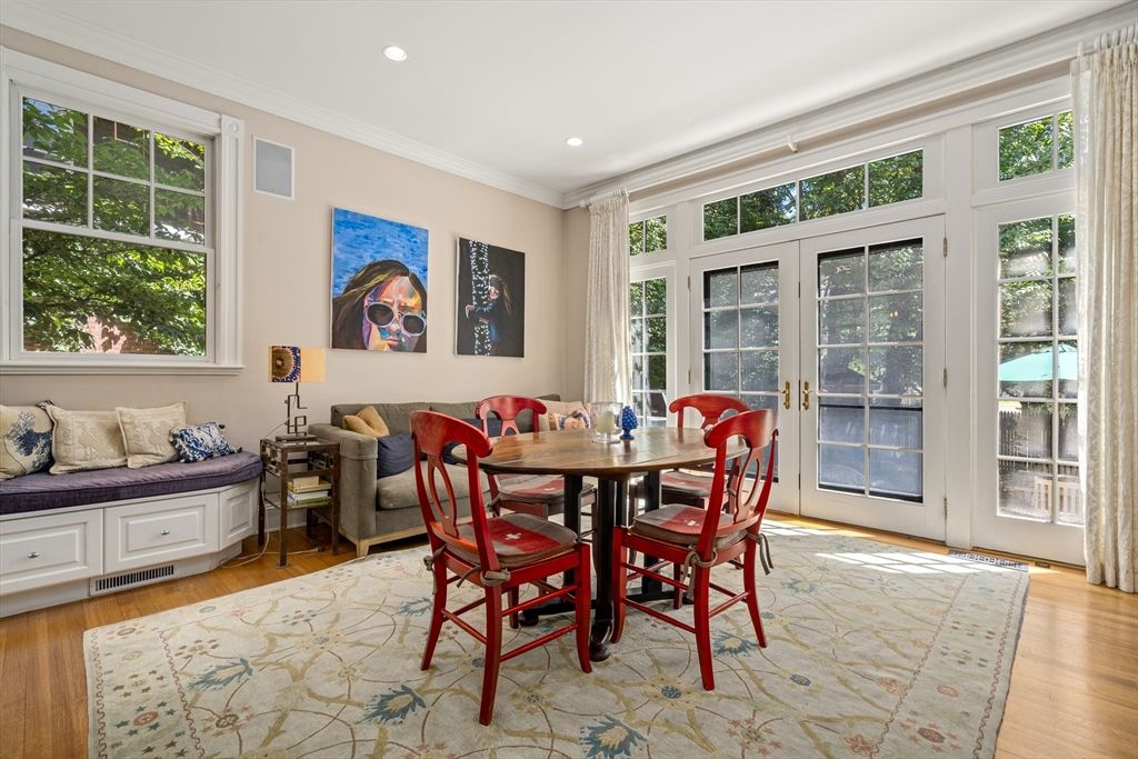 Dining room, Interior, Living room, Recessed Lighting, Wood Texture Flooring