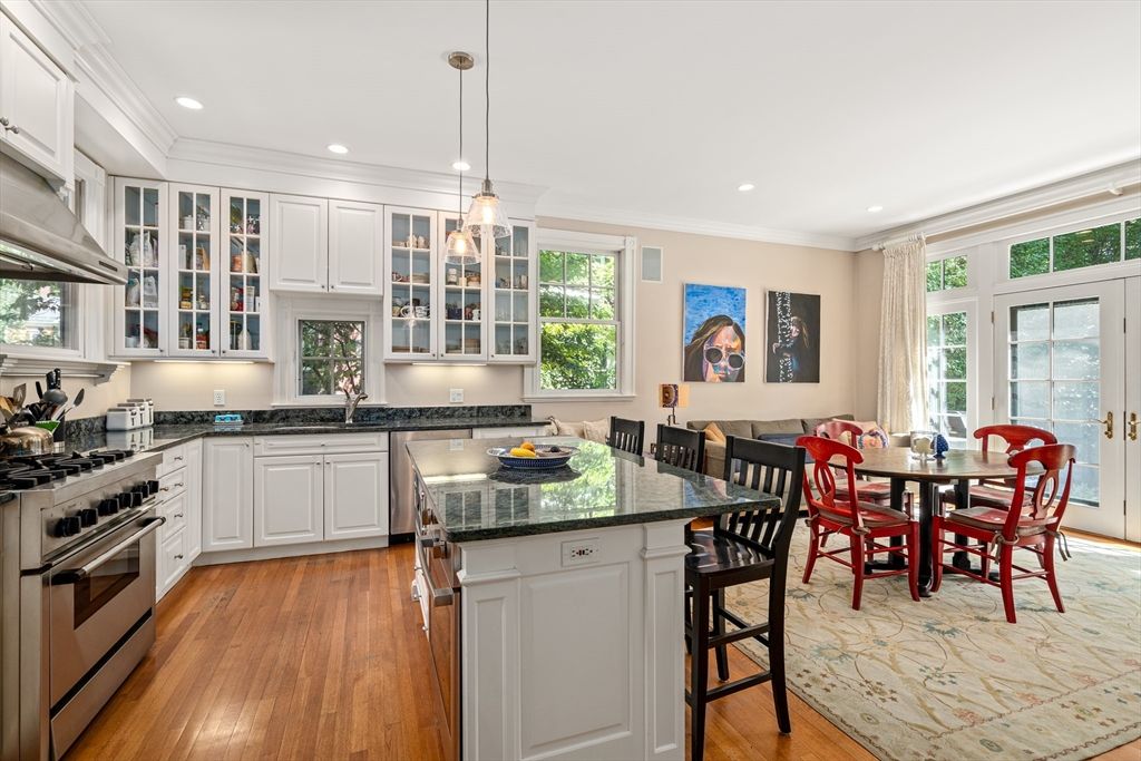 Dining room, Interior, Kitchen, Pendant Lights, Recessed Lighting, Stainless Steel Appliances, Wood Texture Flooring