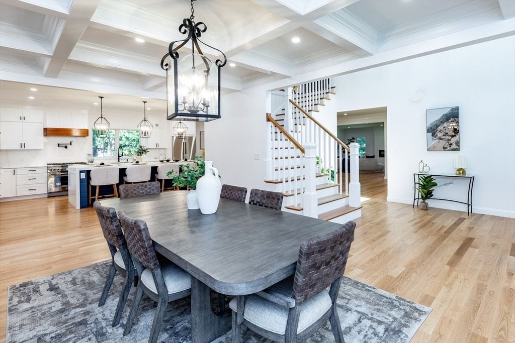 Dining room, Interior, Kitchen, Pendant Lights, Recessed Lighting, Stainless Steel Appliances, Wood Texture Flooring