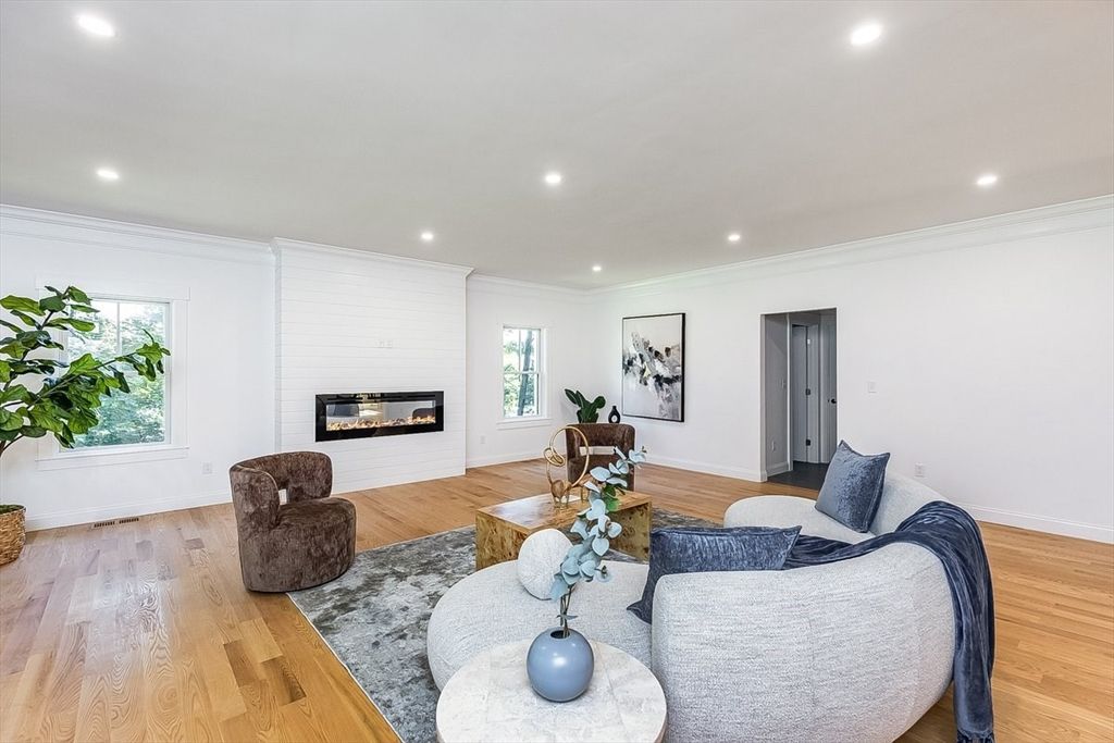 Fireplace, Interior, Living room, Recessed Lighting, Wood Texture Flooring