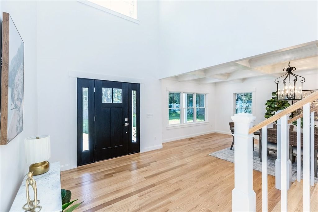Chandelier, Dining room, Interior, Pendant Lights, Wood Texture Flooring