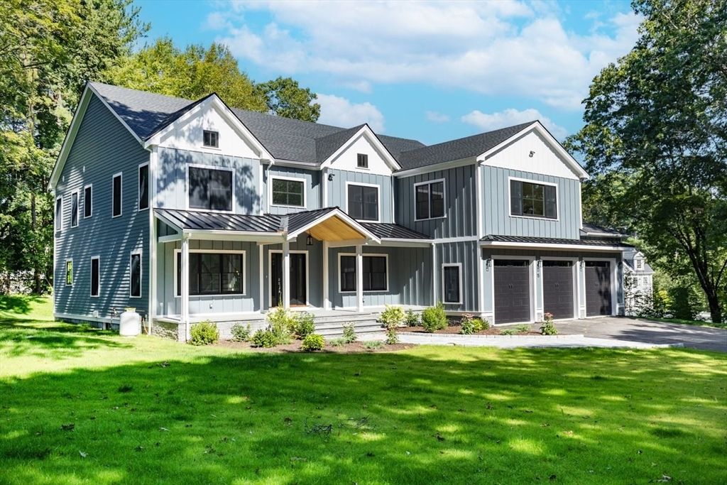 Attached, Exterior, Facade, Farmhouse