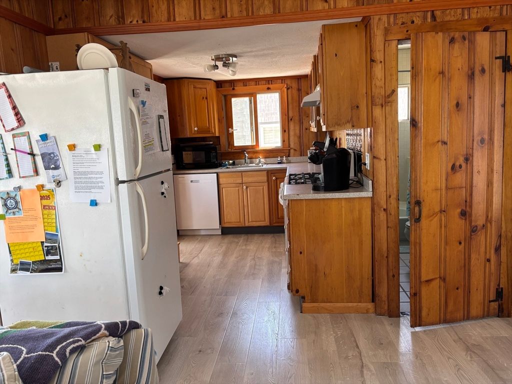 Interior, Kitchen, Wood Texture Flooring