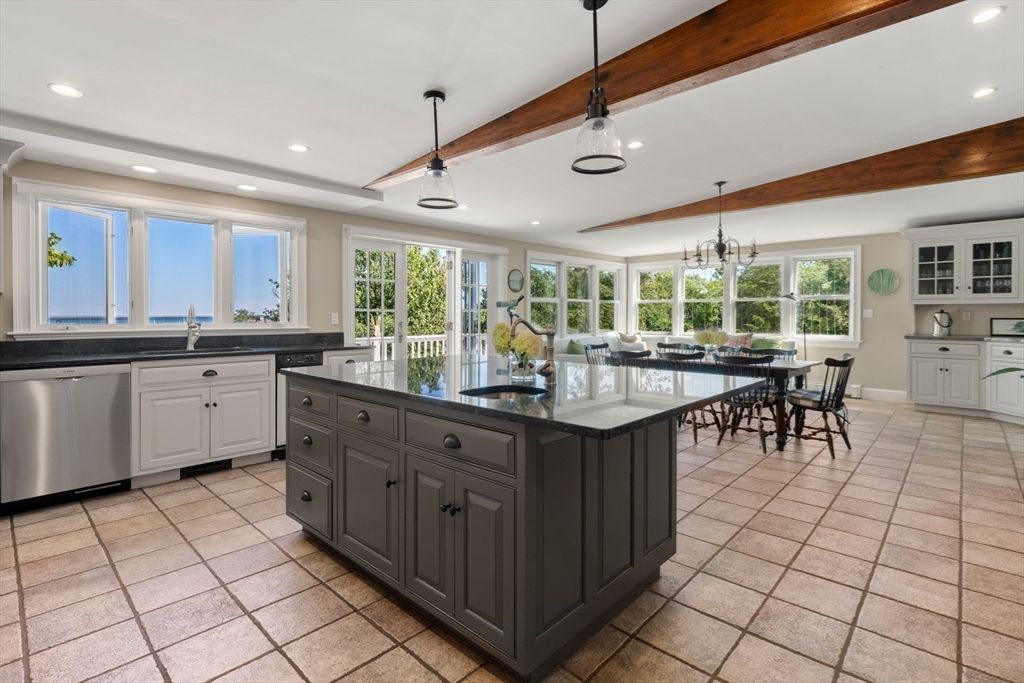 Dining room, Interior, Kitchen, Pendant Lights, Recessed Lighting, Stainless Steel Appliances, Wooden Beams