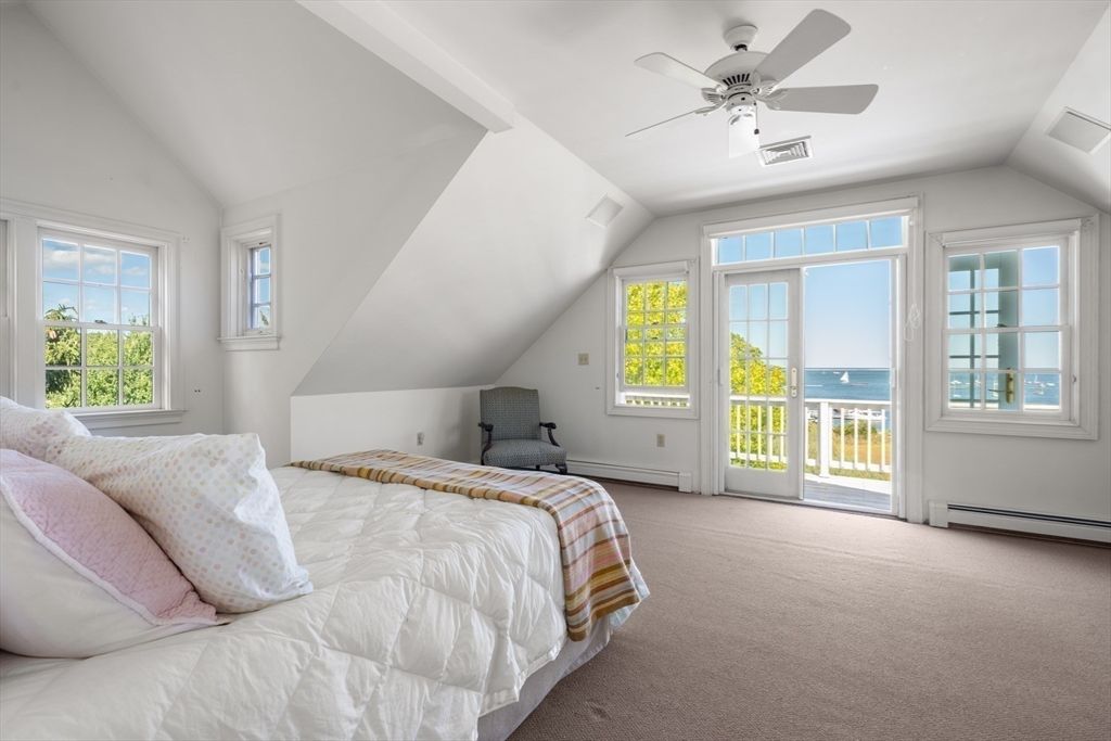 Bedroom, Interior, Water