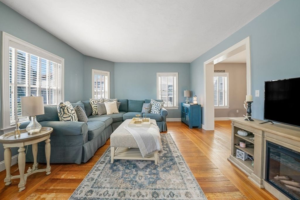Fireplace, Interior, Living room, Wood Texture Flooring