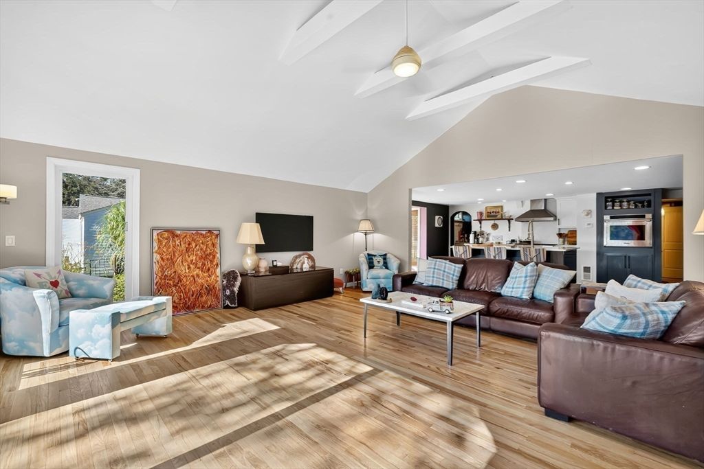 Interior, Kitchen, Living room, Pendant Lights, Recessed Lighting, Stainless Steel Appliances, Wood Texture Flooring