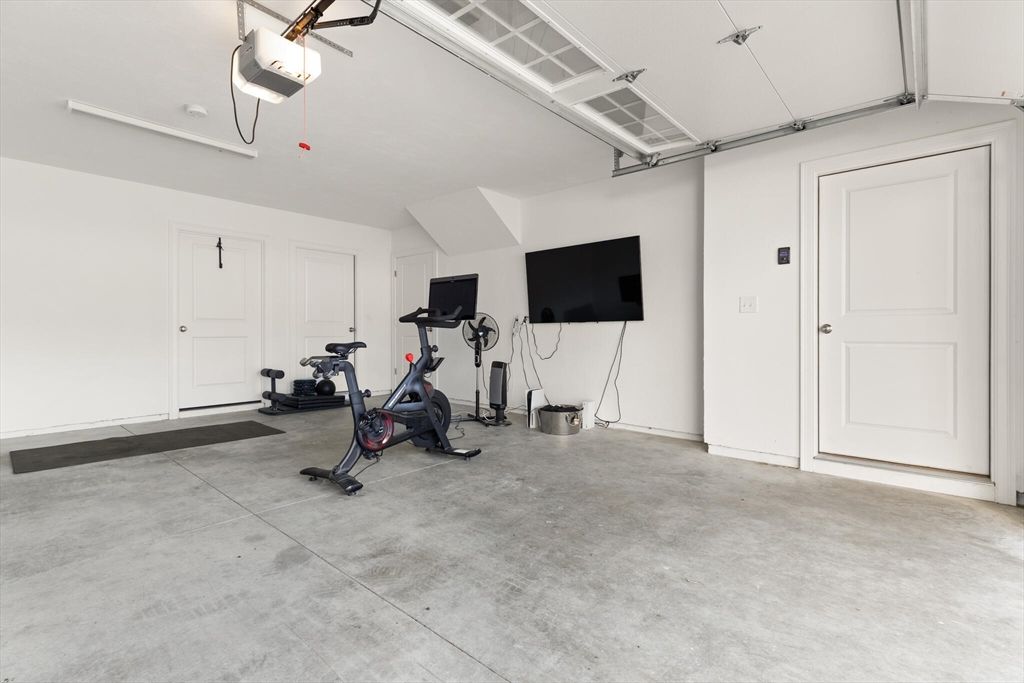 Fitness Equipment, Garage, Interior