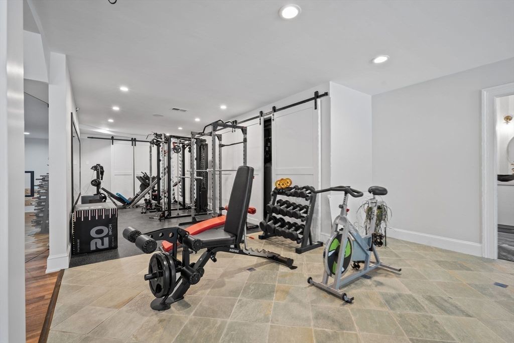 Fitness Equipment, Interior, Recessed Lighting, Wood Texture Flooring