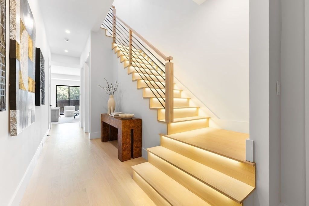 Interior, Recessed Lighting, Wood Texture Flooring