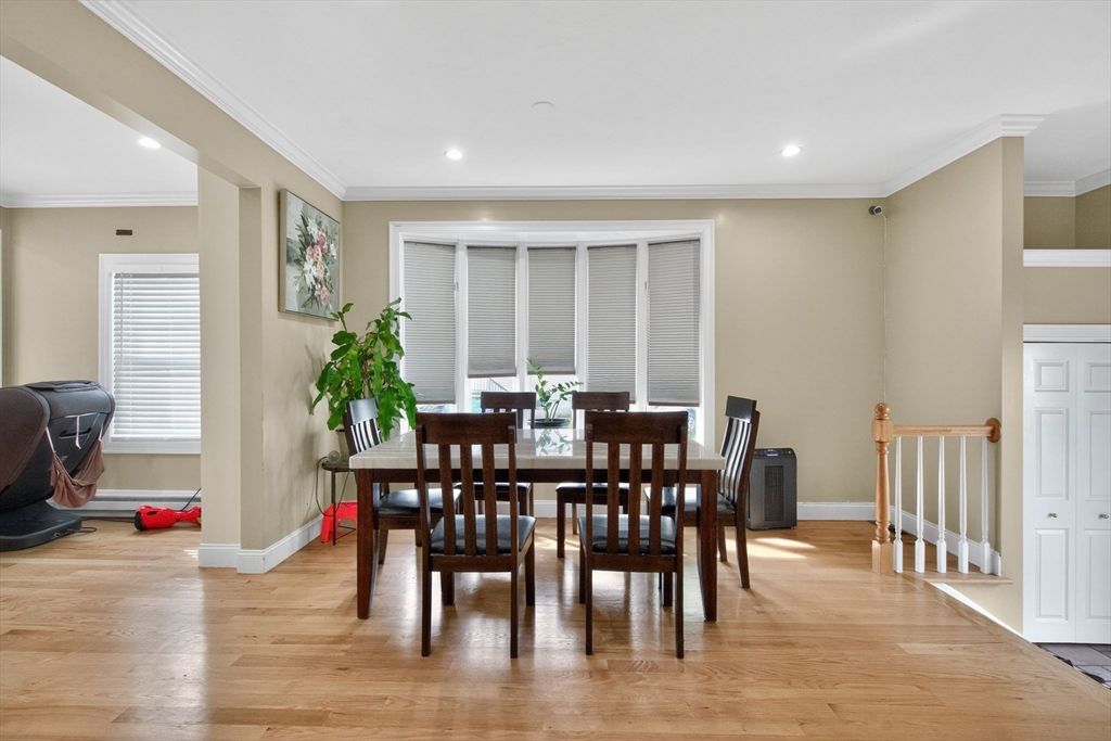 Dining room, Interior, Recessed Lighting, Wood Texture Flooring