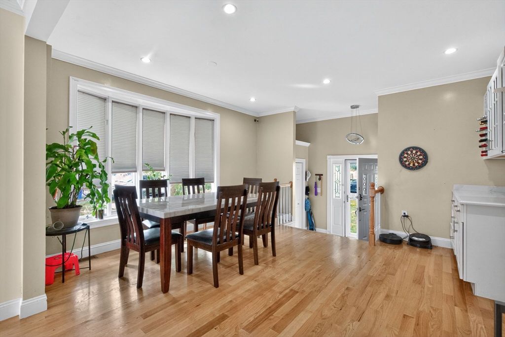 Dining room, Interior, Pendant Lights, Recessed Lighting, Wood Texture Flooring