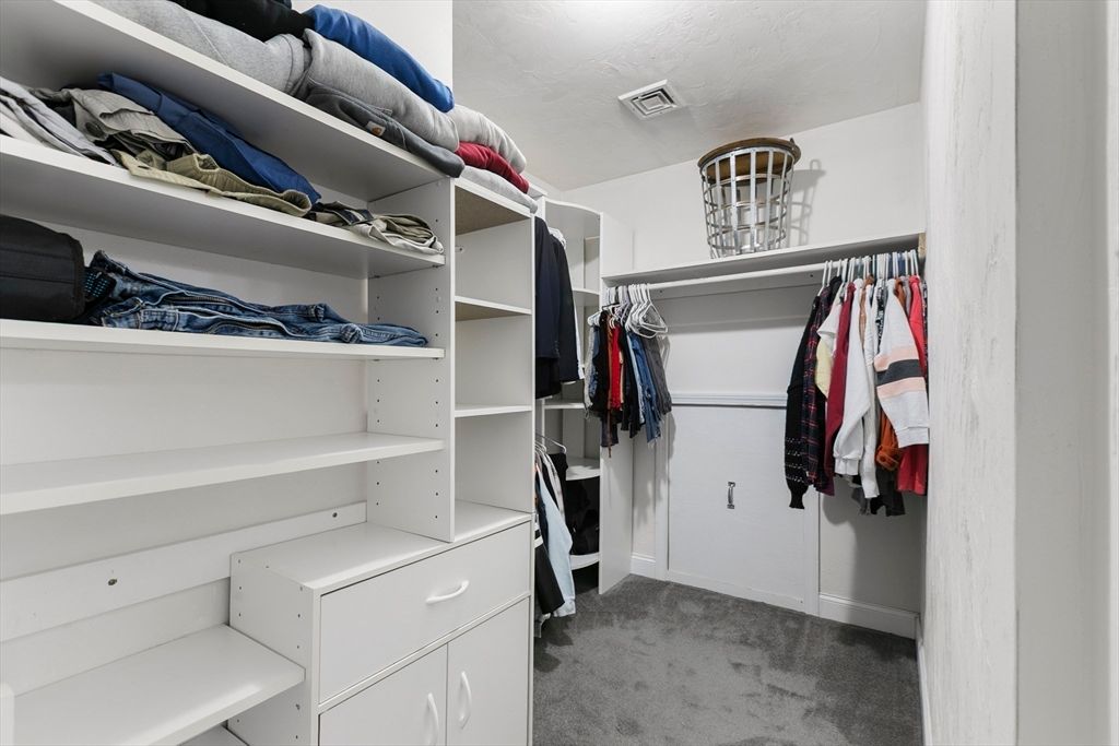 Interior, Walk-in Closets