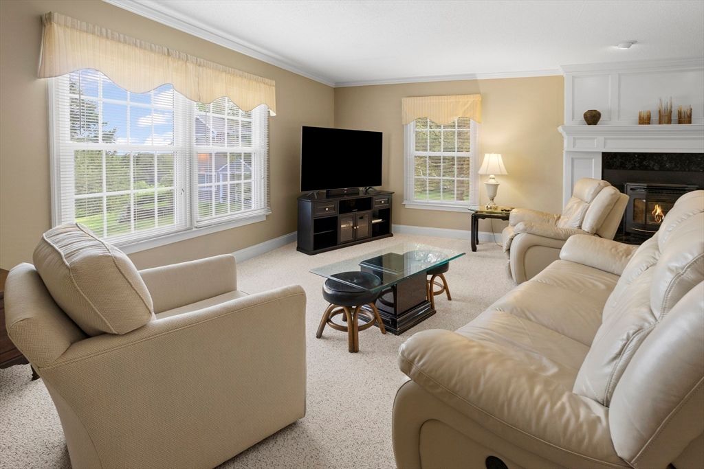 Fireplace, Interior, Living room