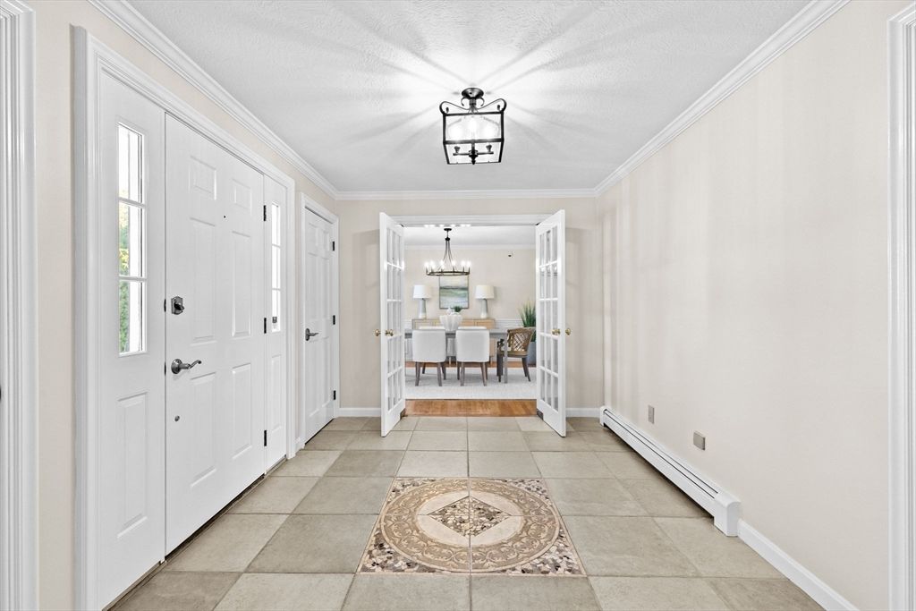 Chandelier, Dining room, Interior