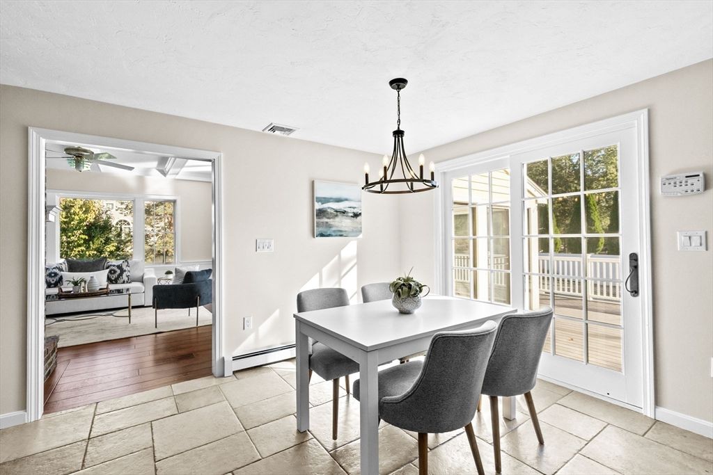 Dining room, Interior, Living room, Pendant Lights, Wood Texture Flooring