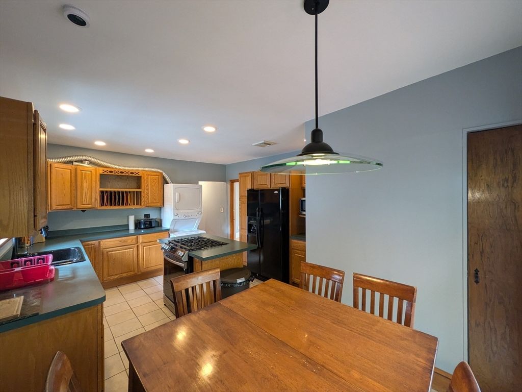 Dining room, Interior, Kitchen, Pendant Lights, Recessed Lighting